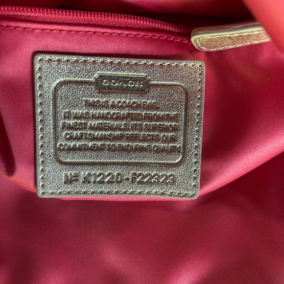 EUC Coach Poppy Gold and Floral Women's Covertible Shoulder or Crossbody F22323 - Picture 4 of 10